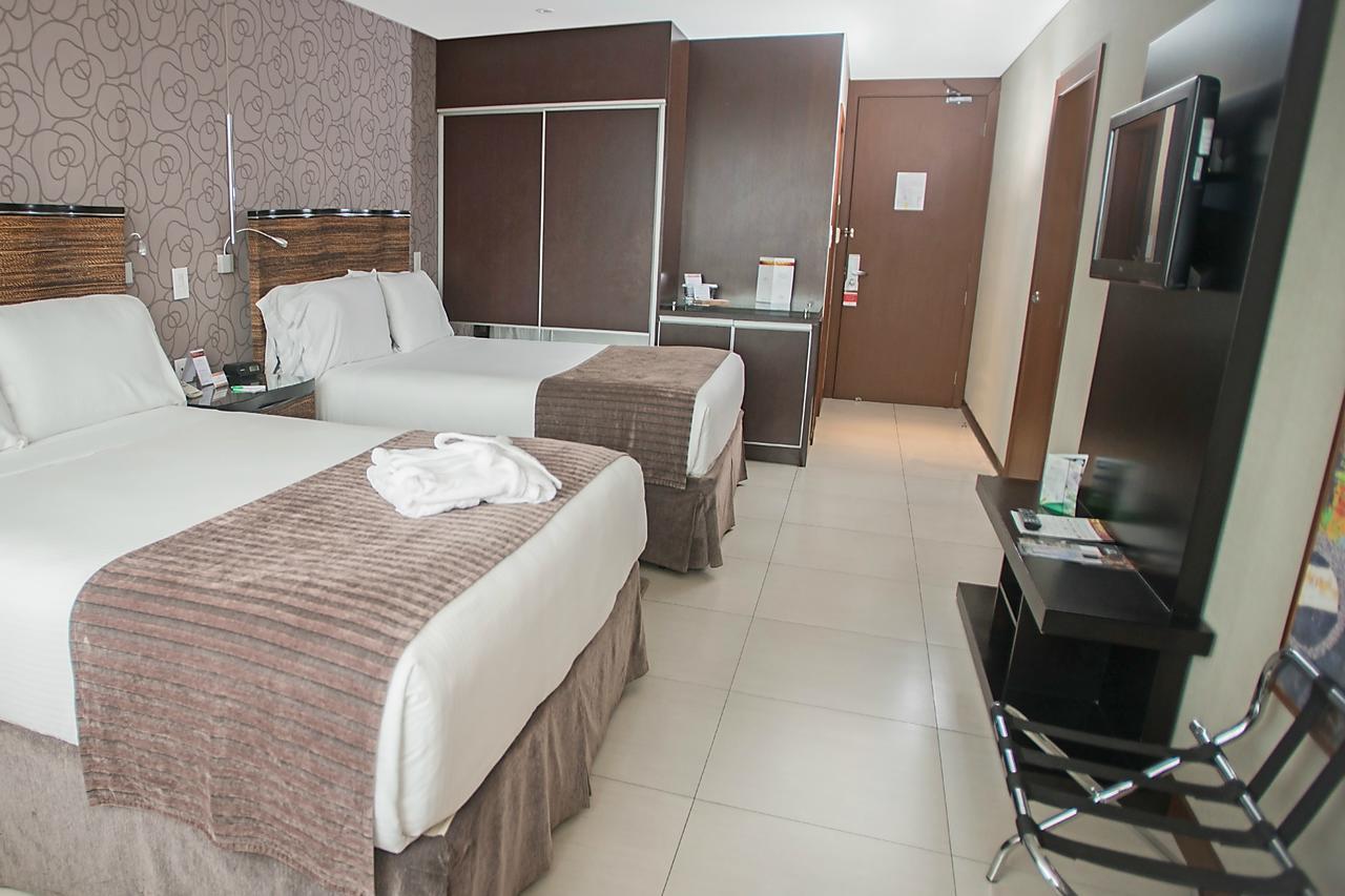 Hotel Camino Real سانتا كروز دي لا سي المظهر الخارجي الصورة